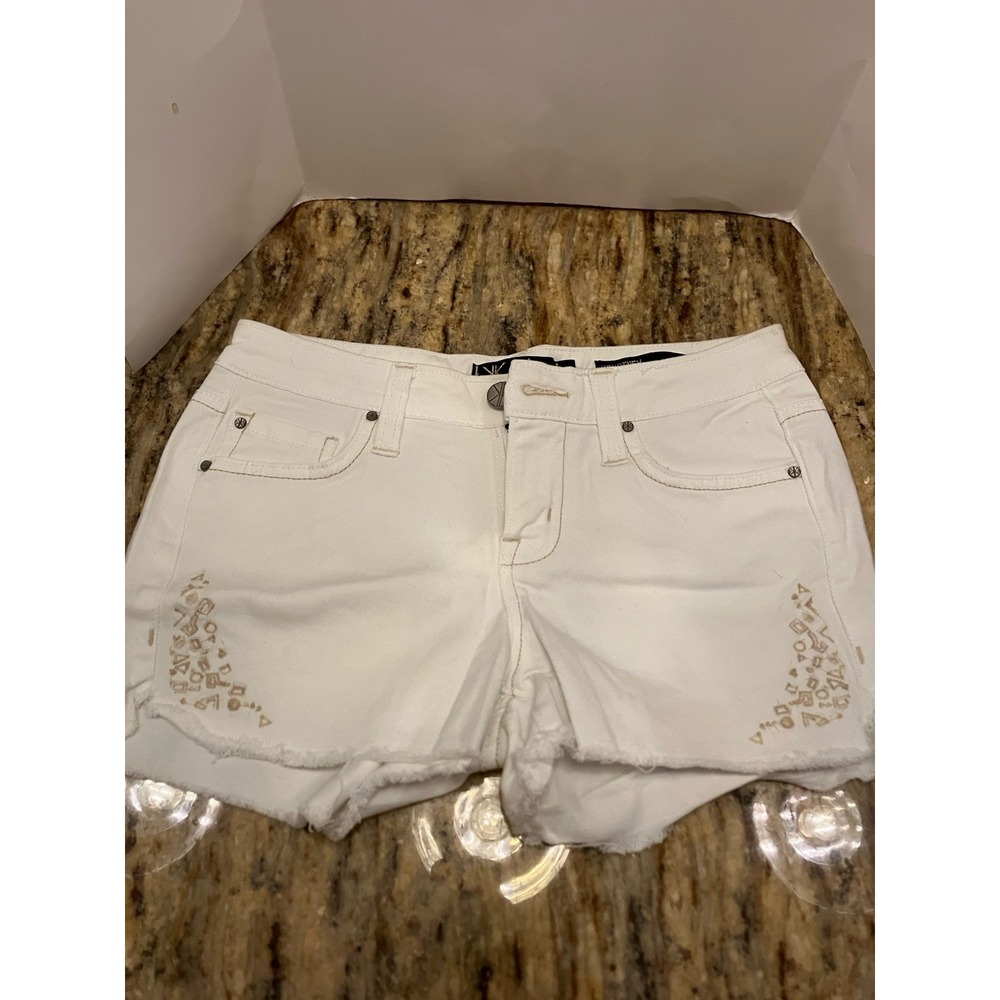 Kourtney Kardashian White Embroidered Denim Shorties Cut Off Belted Shorts 4